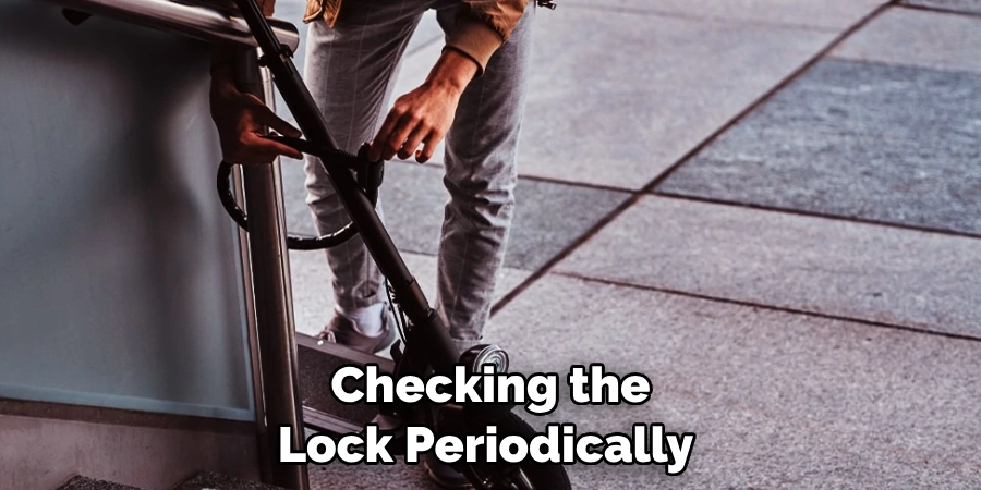  Checking the Lock Periodically 