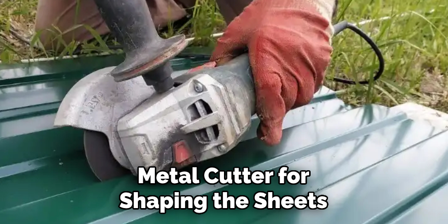 Metal Cutter for Shaping the Sheets