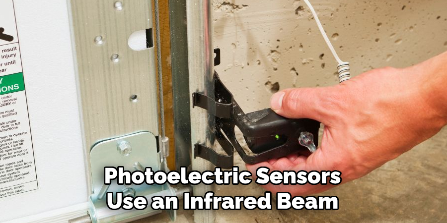 Photoelectric Sensors Use an Infrared Beam