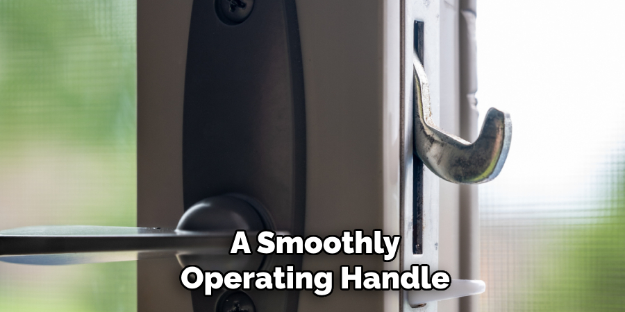 A Smoothly Operating Handle