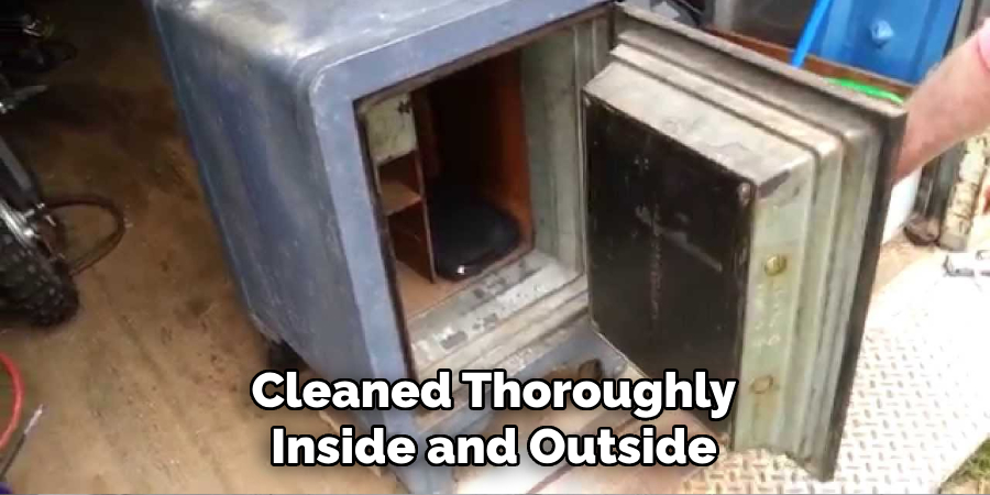 Cleaned Thoroughly
Inside and Outside