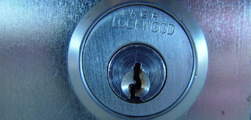 How to Open Round Lock