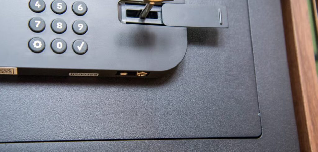 How to Use Hotel Safe