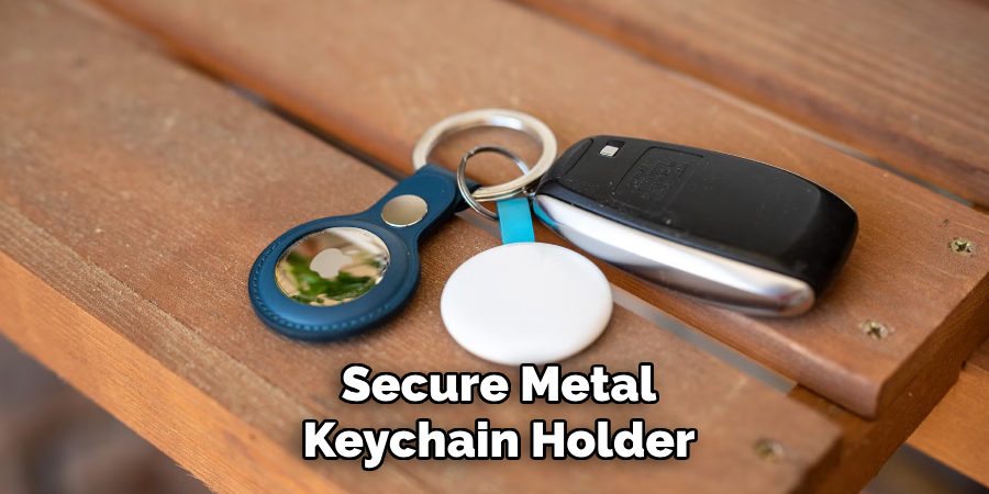 Secure Metal Keychain Holder