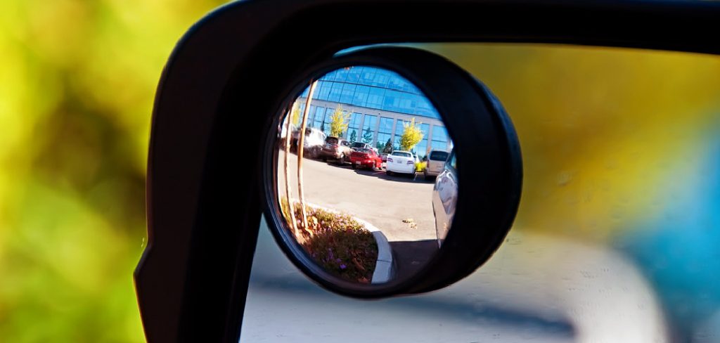 How to Use Blind Spot Mirrors