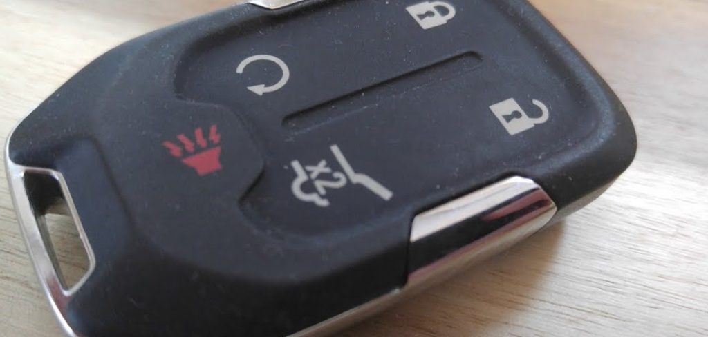 How to Open a GMC Key Fob 