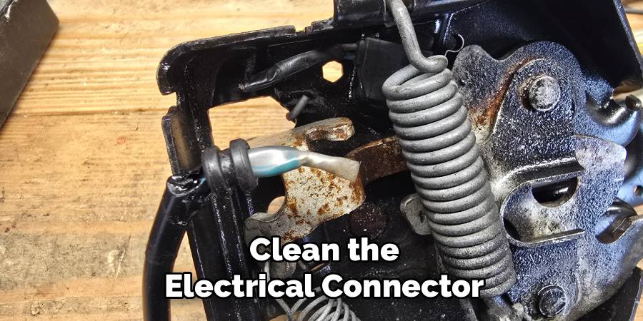 Clean the Electrical Connector