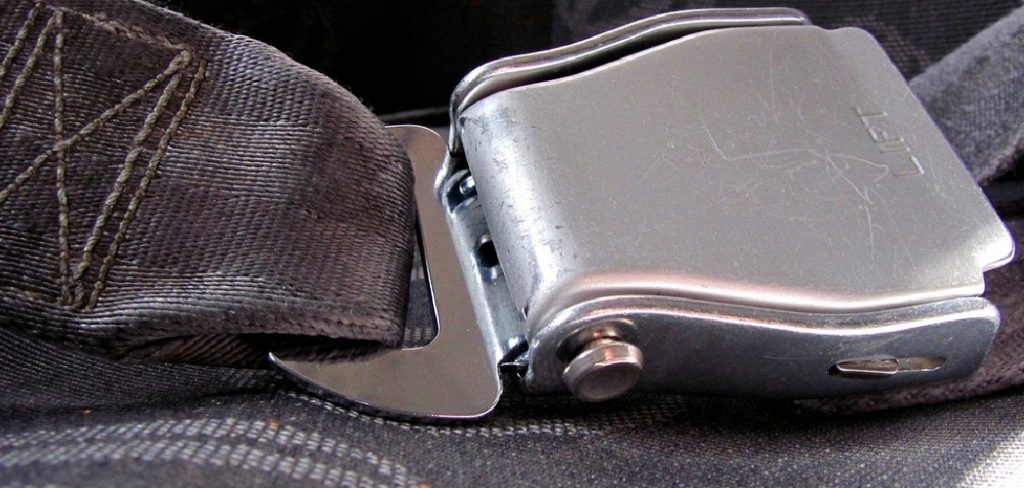 How to Fix a Seat Belt Buckle