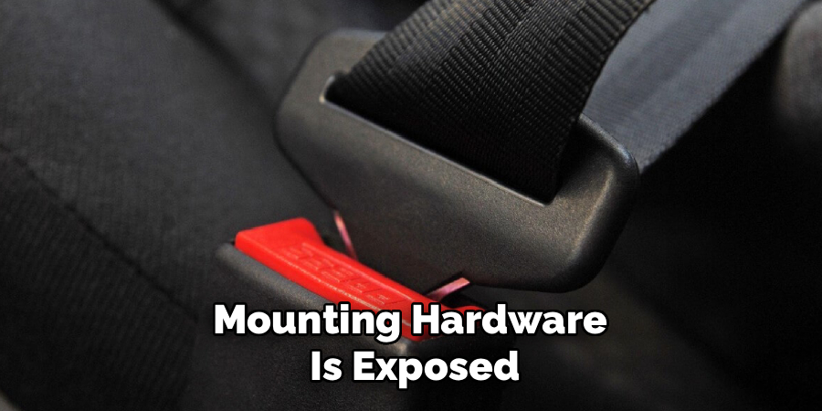 Mounting Hardware
Is Exposed