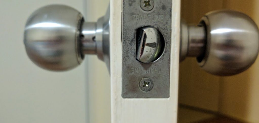 How to Fix a Sticky Door Knob
