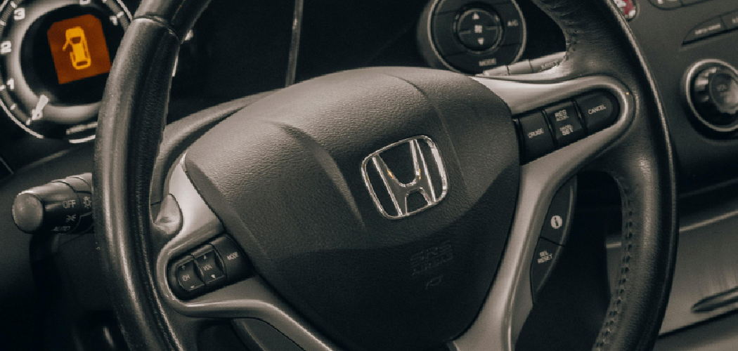 How to Unlock a Honda Steering Wheel