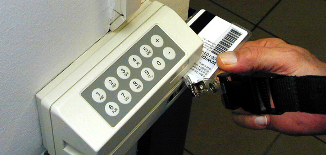 How to Remove LiftMaster Keypad