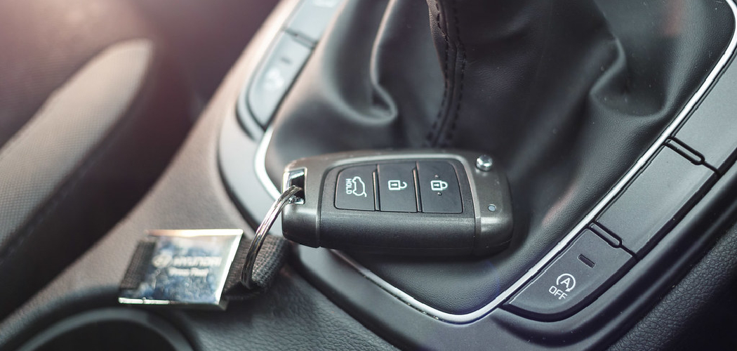 How to Use the Key on a Keyless Car